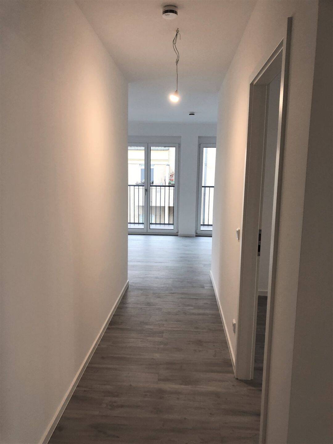**Neubau-Schmuckstück - modern, EBK, ruhig und zentral** – Berlin – Vorschaubild 4