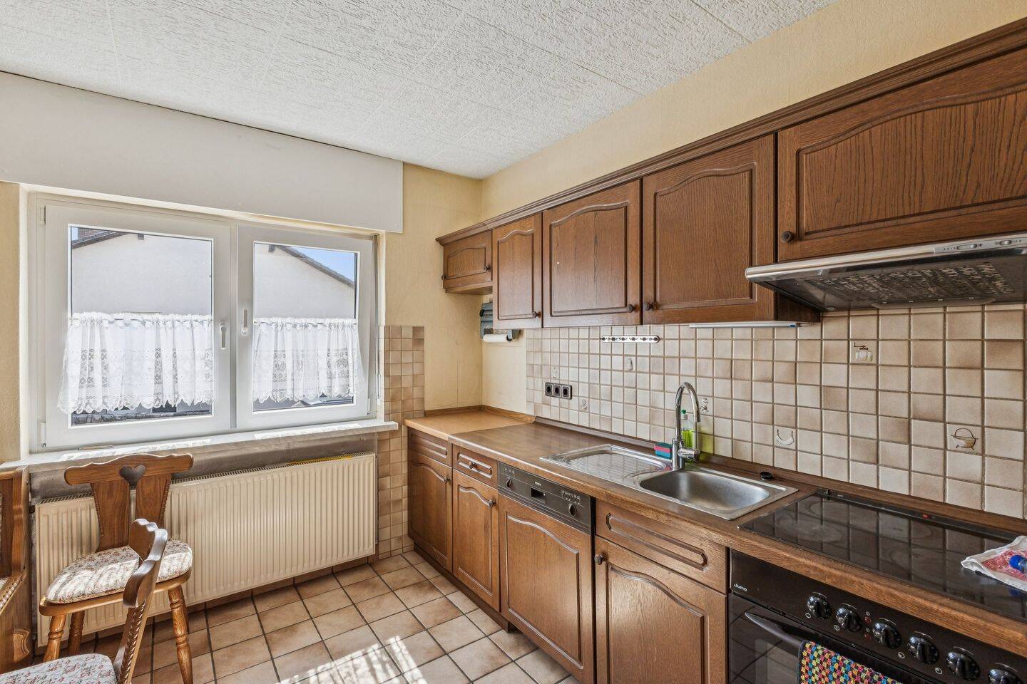 Platz für die Familie - gepflegtes Einfamilienhaus mit Garten und Garage in Mücke / Ober-Ohmen! – Mücke – Vorschaubild 3