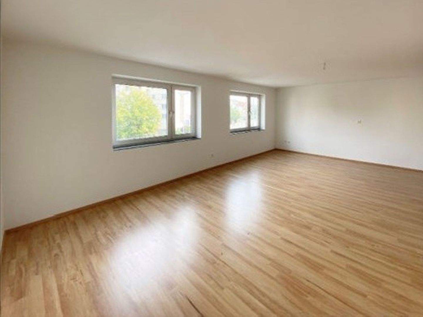 GEPFLEGTES UND MODERNISIERTES MEHRFAMILIENHAUS MIT DREI LADENGESCHÄFTEN NAHE GUSTAV-ADOLF-STRASSE – Nürnberg – Vorschaubild 5