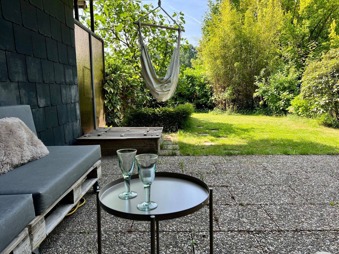 (vorerst befristeter Mietvertrag!).möbelierte 3,5 bzw. 4 Zim. Gartenwohnung in Unterbach direkte Seenähe – Düsseldorf – Vorschaubild 4