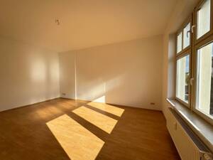 Charmante 3-Zimmer-Wohnung in zentraler Lage mit Balkon – 39104 Magdeburg – Vorschaubild 2