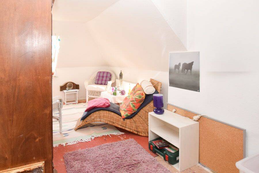 3-Zimmer-Dachgeschosswohnung mit Potential in Braunschweig. – Braunschweig – Vorschaubild 5