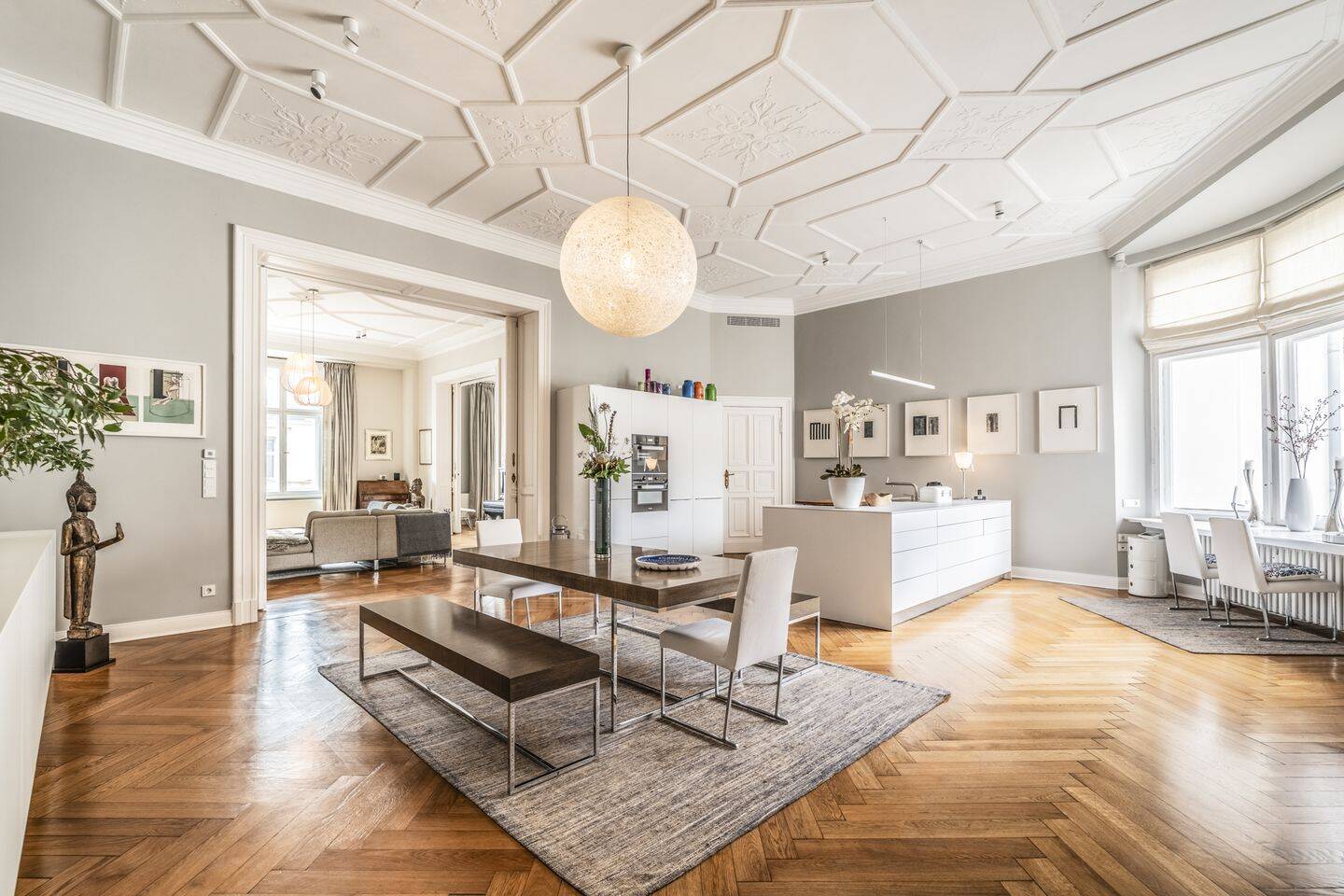 Erlesene Altbauresidenz in der Fasanenstraße für höchste Ansprüche – Berlin – Vorschaubild 3
