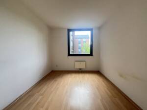 4-Zimmer-Wohnung mit Balkon und TG-Stellplatz in 40597 Düsseldorf-Benrath – 40597 Düsseldorf – Vorschaubild 8