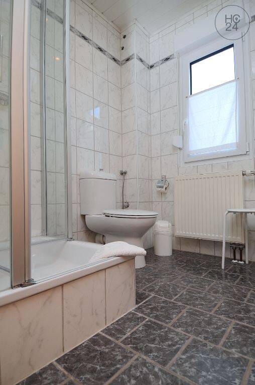 Möblierte 1,5 Zimmer Wohnung in Randersacker mit Balkon und WLAN – Randersacker – Vorschaubild 4