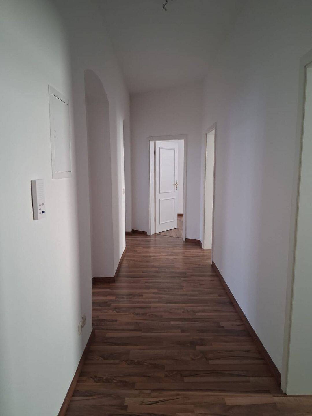 Angebot freundliche helle 4-R-Wohnung mit BLK. im 2.OG ca.105 in MD-Alte Neustadt zu vermieten . – Magdeburg – Vorschaubild 5