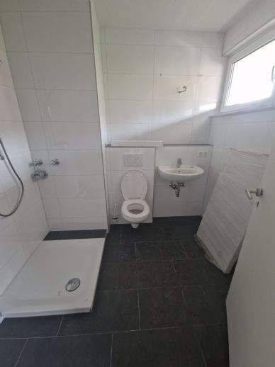 Helle 2 Zimmer Wohnung Balkon und EBK (Ablöse) in Nürnberg/St.Leonhard – Nürnberg – Vorschaubild 6