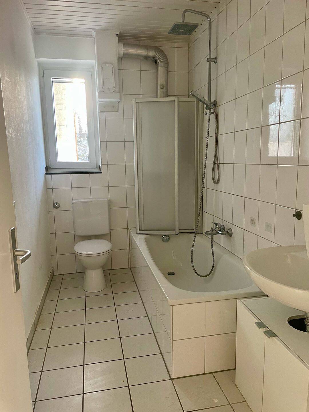 Ihr neues Zuhause mit Altbauflair und Balkon ins Grüne – Mönchengladbach – Vorschaubild 9