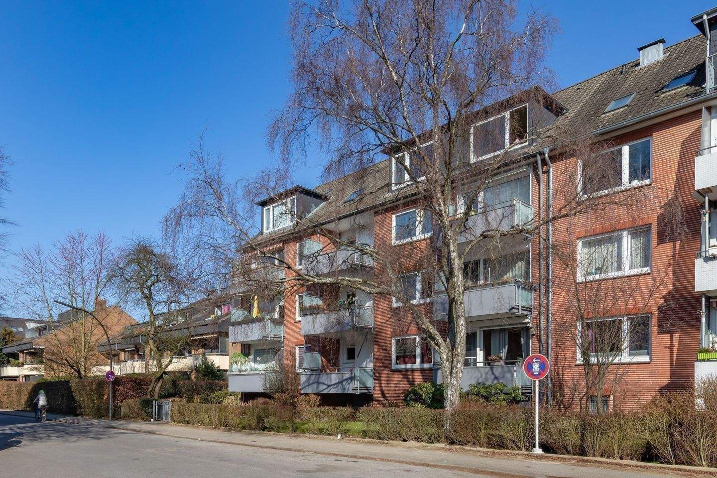 Kapitalanlage mit vier Zimmern und Süd-West-Balkon – Hamburg – Vorschaubild 3