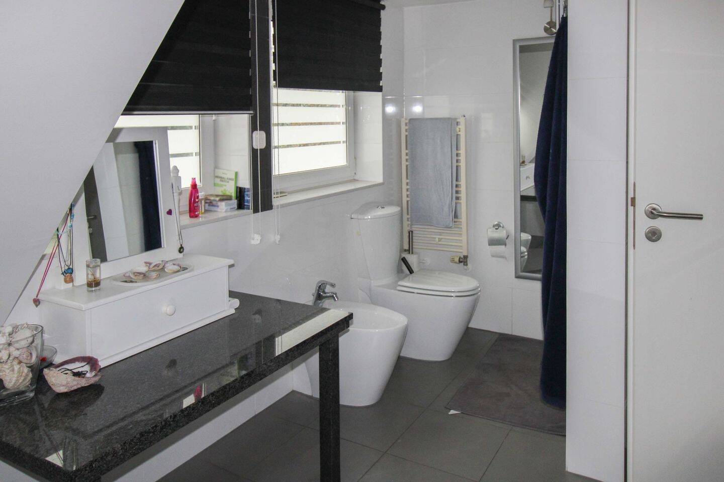 Großzügiges 8-Zi. Haus plus Bungalow, Wintergarten, Garage, 2 Carports in Braunschweig Weststadt – Braunschweig – Vorschaubild 9