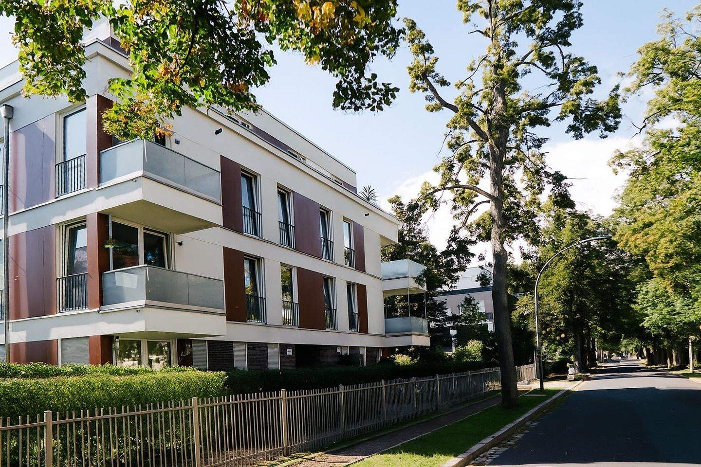 Urban family life with a film set backd-rop - 4-room flat in Potsdam-Babelsberg – Potsdam – Vorschaubild 2