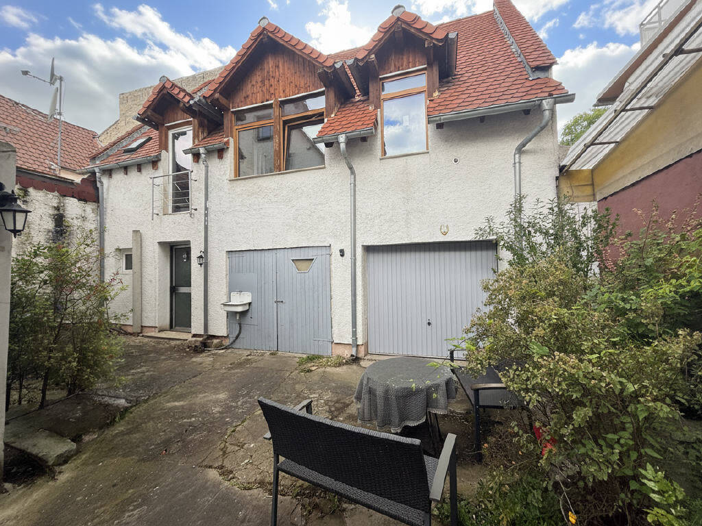 Historisches Fachwerkhaus im Zentrum von Flörsheim: Hübsches Einfamilienhaus + weitere Wohnung im Nebengebäude – Flörsheim – Vorschaubild 3