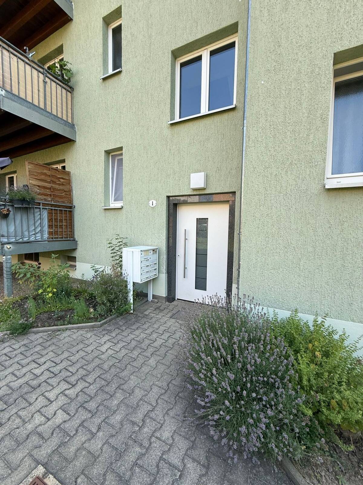 Moderne 2-Zimmer-Wohnung in Briesnitz, Dresden – Ideal für Singles und Paare – 1157 Dresden – Bild 1 von 9