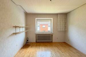 Gepflegtes Reihenmittelhaus mit 5 Zimmern, Garten und Garage in Köln-Pesch – 50767 Köln – Vorschaubild 9