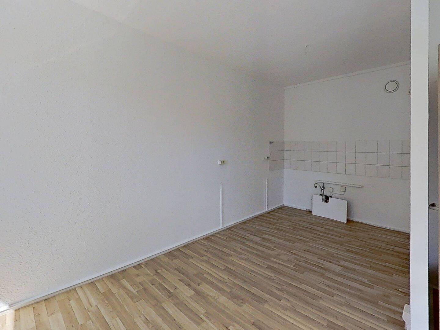 Zentral gelegene 3-Zimmer-Wohnung mit BALKON – Magdeburg – Vorschaubild 5