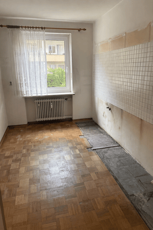Bezugsfreie 3-Zimmer Wohnung mit Südterrasse in ruhiger Seitenstraße - renovierungsbedürftig – 81373 München – Vorschaubild 6