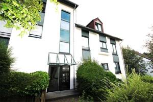 PROVISIONSFREI: DG-Maisonette mit 2 Bädern, TG-Stellplatz und Waldblick - Nähe FIS – 61440 Oberursel – Vorschaubild 2