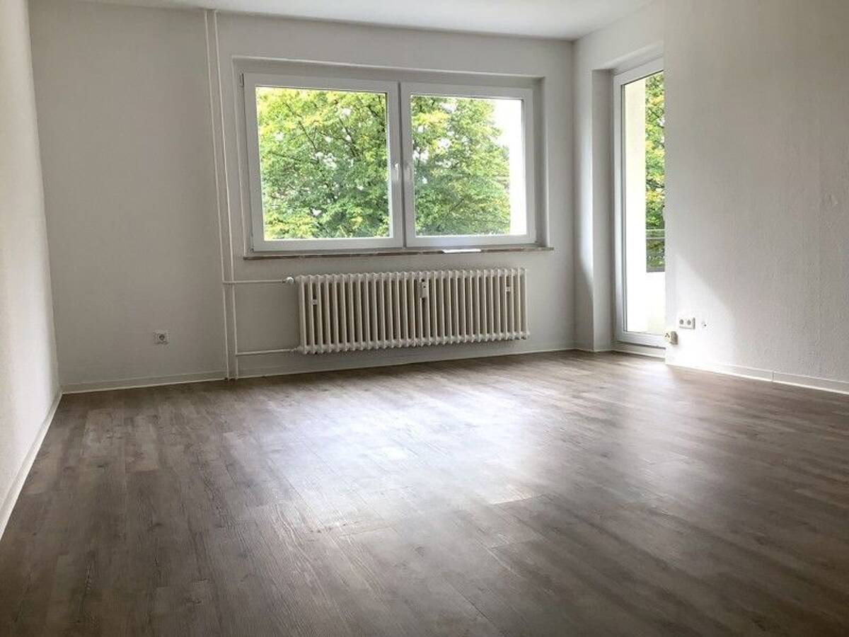 Geräumige 3-Zimmer-Wohnung mit Balkon und Abstellraum – 33689 Bielefeld – Bild 1 von 6
