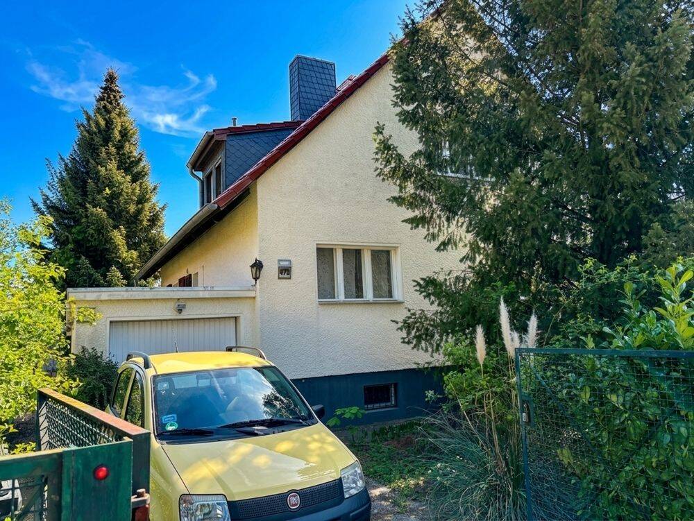 Provisionsfrei: Freistehendes Einfamilienhaus auf 499 m² Grundstück in Berlin-Buckow