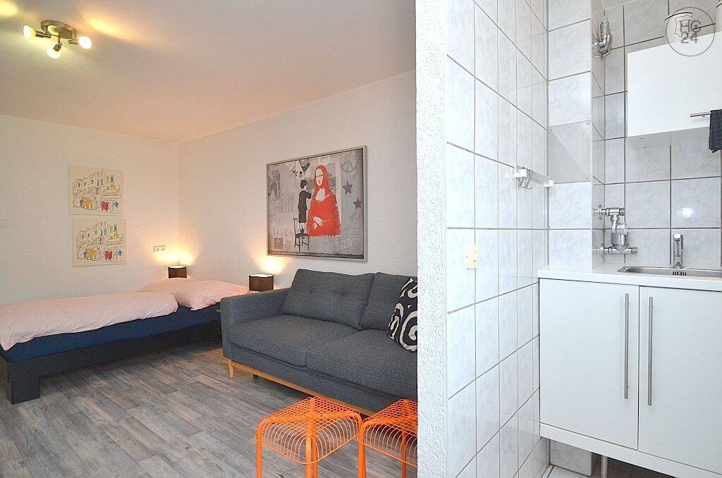 Modern möbliertes 1-Zimmer-Apartment mit W-LAN nahe der Nürnberger Innenstadt – Nürnberg – Vorschaubild 8