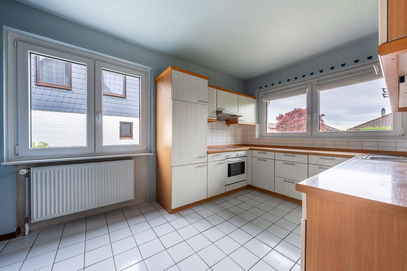 Viel Platz, viele Möglichkeiten - Gepflegtes Zweifamilienhaus mit großem Garten & Garage – Ammersbek – Vorschaubild 6
