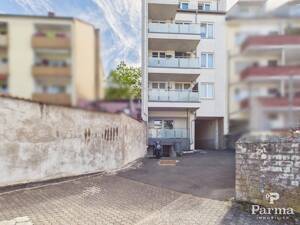 Neuwertige Kapitalanlage! Fünfparteienhaus mit Garagenhof in guter Lage von Köln-Höhenberg/Kalk – 51103 Köln – Vorschaubild 2