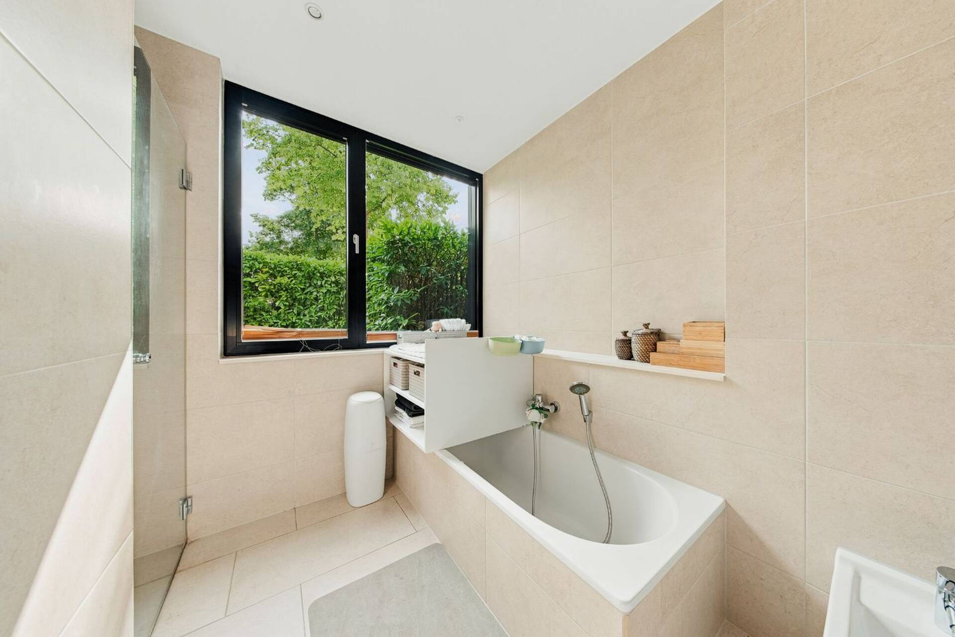 Erdgeschosswohnung in 50933 Köln mit 150 m² kaufen