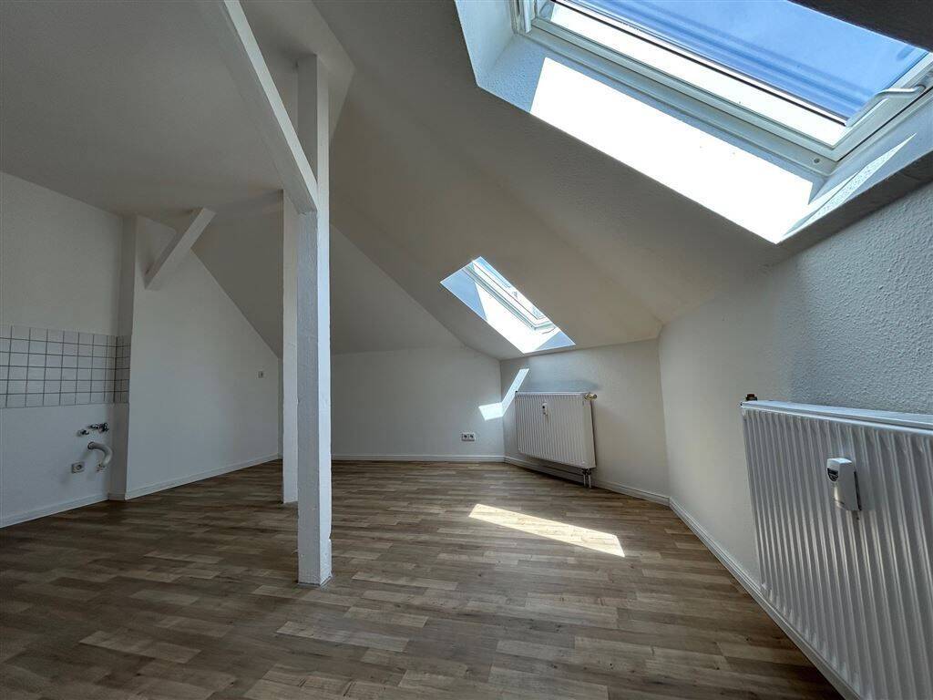 gemütliche 2-Raum-Wohnung im Dachgeschoss in Gablenz – Chemnitz – Vorschaubild 3