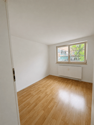 Frisch renovierte 4-Zimmer-Wohnung im Herzen von Öhringen – 74613 Öhringen – Vorschaubild 7
