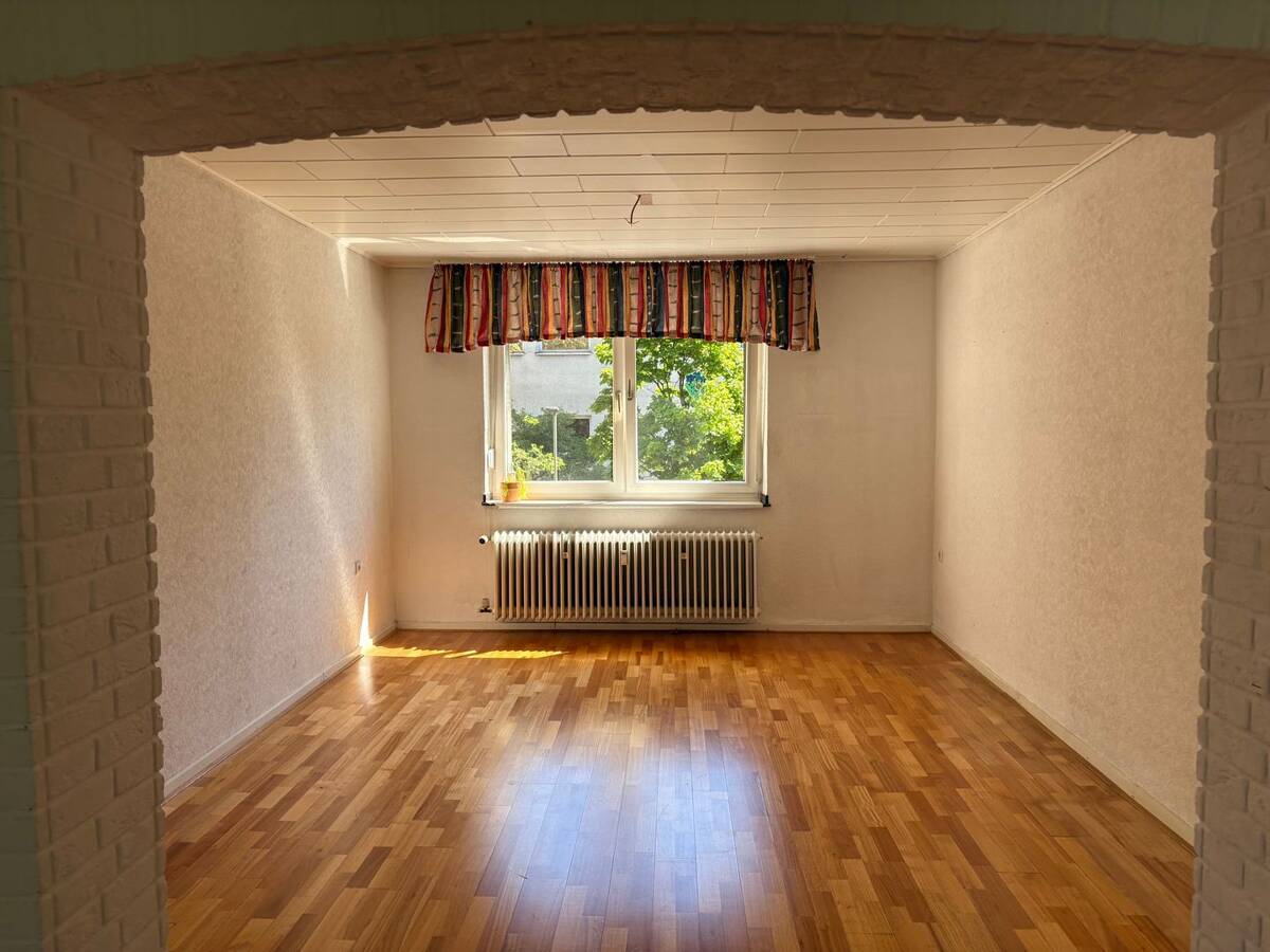 großzügige Eigentumswohnung in Oberhausen Stadtmitte sucht neue Eigentümer – 46045 Oberhausen – Bild 1 von 9