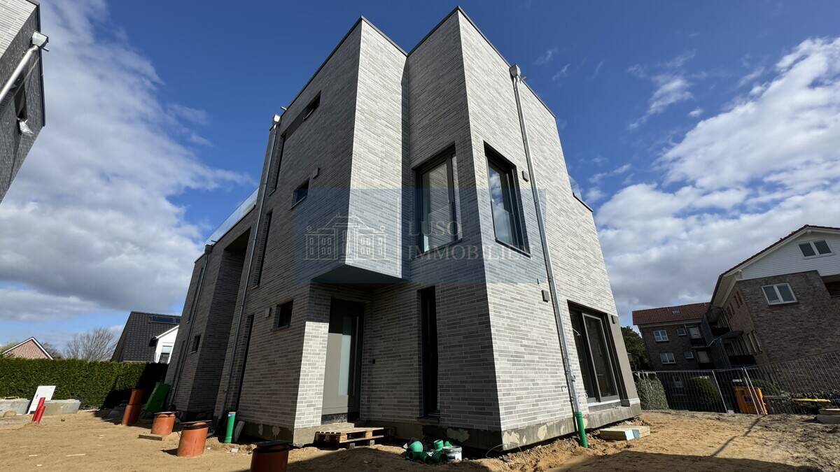 Luxuriöser Wohnkomfort trifft Nachhaltigkeit - Moderne DHH in Wedel – Hamburg – Vorschaubild 7