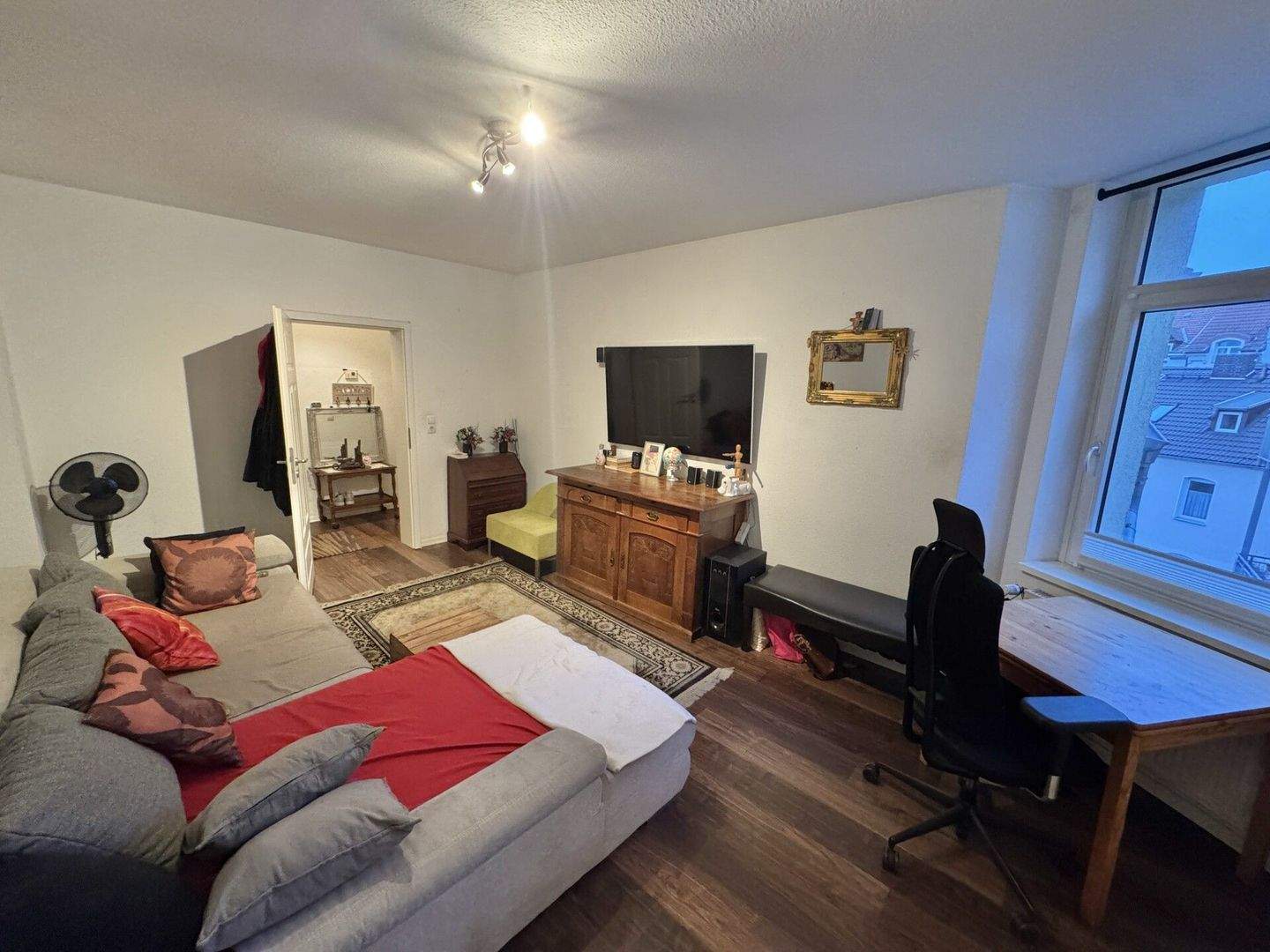Ihr neues IMMOBILIEN QUARTIER: Schöne 3-Zimmer Wohnung mit Ausbaupotenzial in der Südstadt – Hannover – Vorschaubild 3