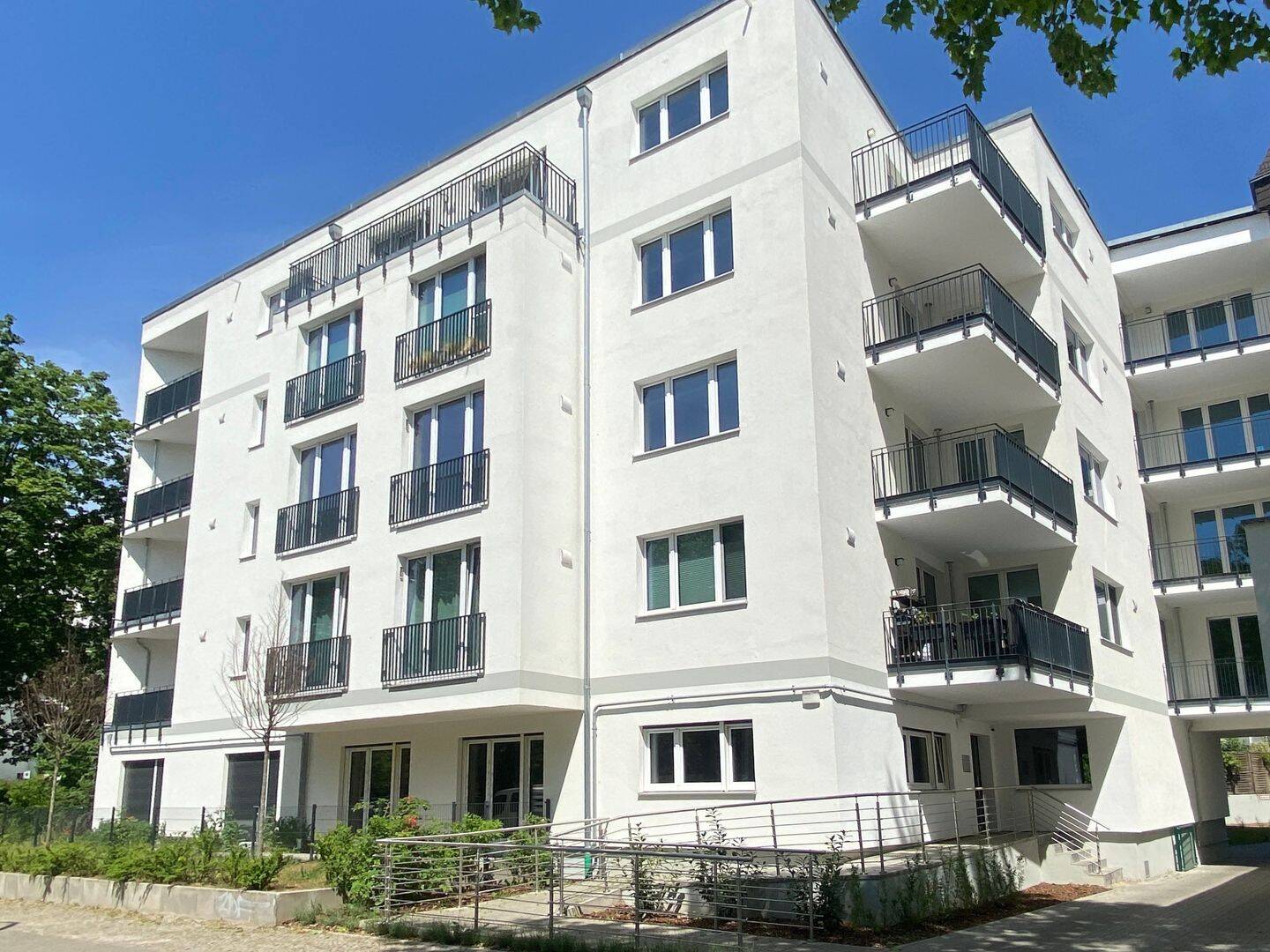Ankommen. Wohlfühlen. Zuhause - moderne, bezugsfreie Eigentumswohnung in Mariendorf – Berlin – Vorschaubild 2