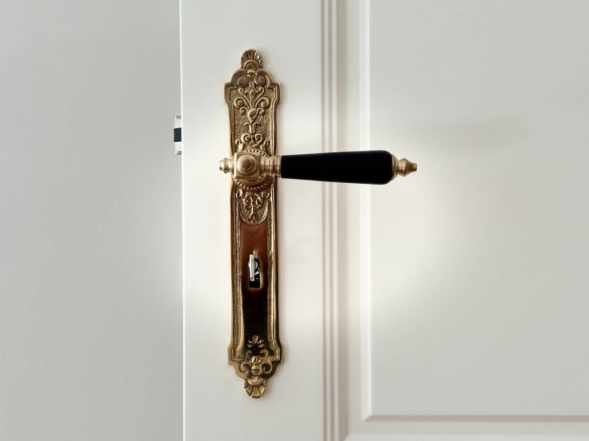 Traumhafte 4-Zimmer-Altbauwohnung mit kleinem Balkon am Schustehrusspark! RENOVIERT & BEZUGSFREI! – Berlin – Vorschaubild 8