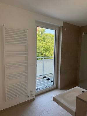 Exklusive Penthouse-Wohnungen Erstbezug im KfW-40-Neubau - 2 Zimmer mit Küche und 3 Zimmer ohne Küche – 91058 Erlangen – Vorschaubild 5