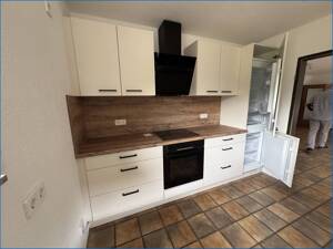 Geräumige und gemütliche 2,5 Zi.-Wohnung im Gartengeschoss mit Terrasse und PKW-Stellplatz! – 78315 Radolfzell am Bodensee – Vorschaubild 6