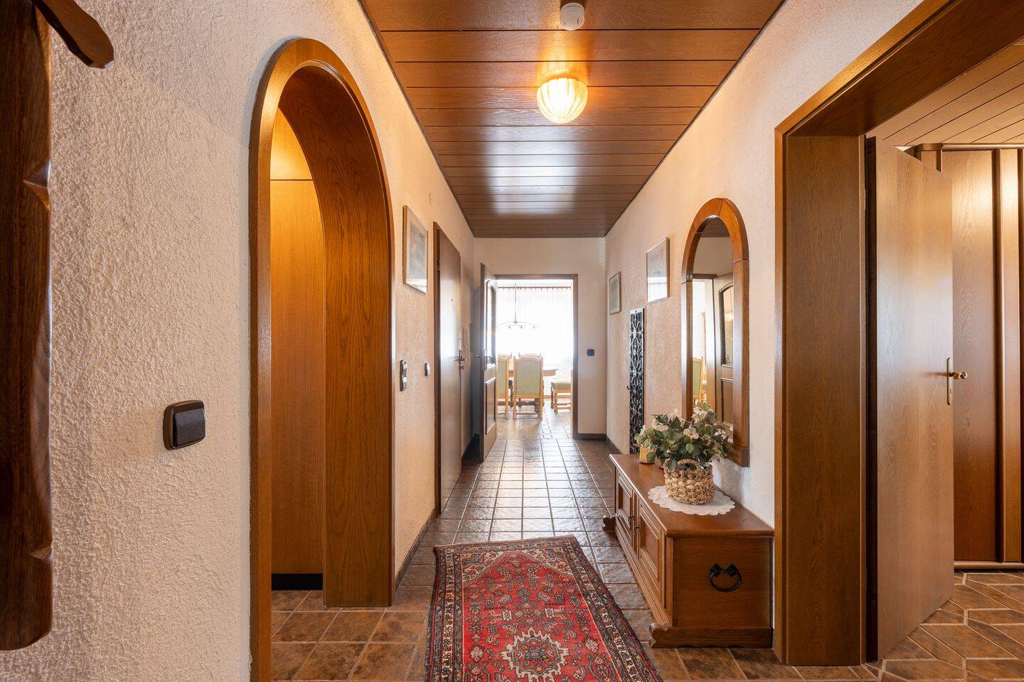Familienfreundliche 4,5-Zimmer-Wohnung in guter Lage mit ruhigem Garten von Heidelberg- Kirchheim – Heidelberg – Vorschaubild 9