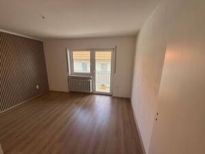 Renovierte 3,5 Zimmer Wohnung mit Balkon in 97702 Bad Neustadt - OT Lebenhan – 97616 Bad Neustadt an der Saale – Vorschaubild 4