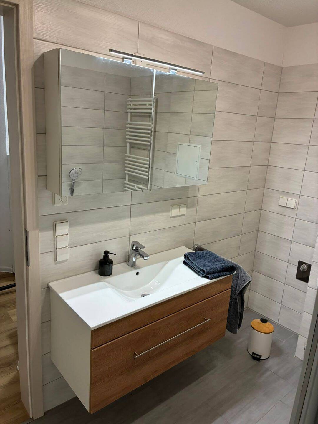 Schöne 3,5-Zimmer-Wohnung mit Balkon – Chemnitz – Vorschaubild 8