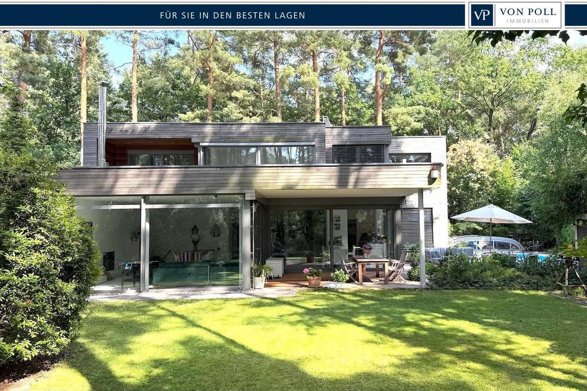 Top ausgestattete Bauhaus-Villa nahe Sacrower See - Pool, PV, Kamin, SIEMATIC, Alarm u.v.m. – 14476 Potsdam – Bild 1 von 9