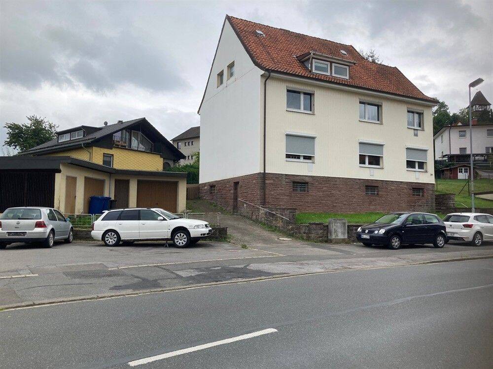 4-Zimmer-Wohnung mit Garage