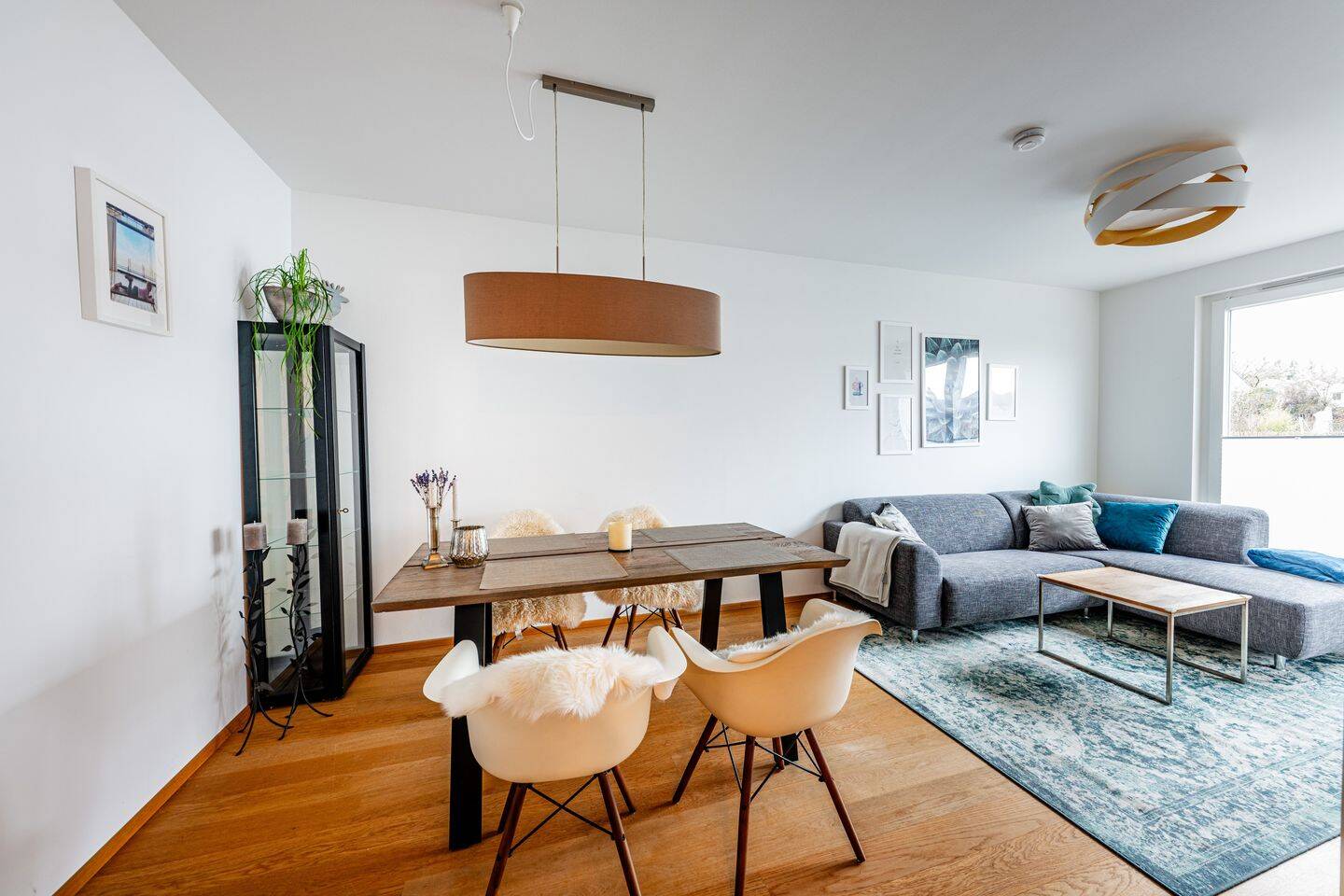 Stilvolle 2 Zimmerwohnung am Killesberg – Baujahr 2014 | Balkon, TG mit Wallbox & Aufzug – Stuttgart – Vorschaubild 2