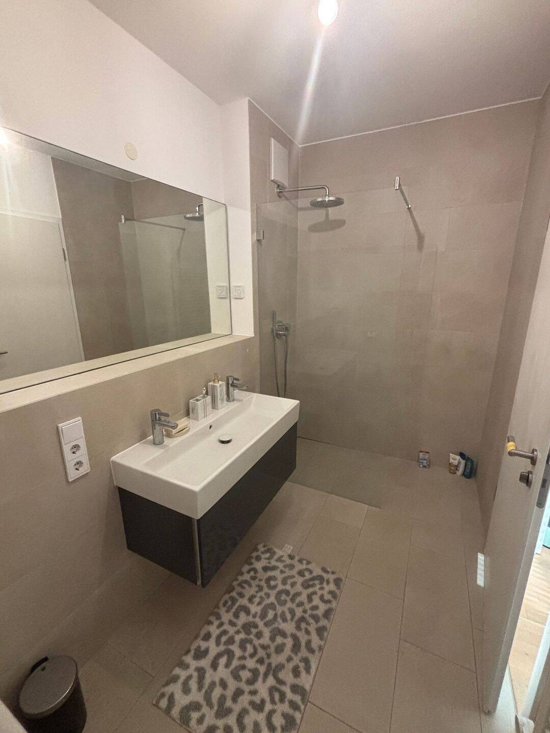 PENTA*Grünes Herz mit 5 Ecken*moderne 3 Zimmer Wohnung* 1 Loggia* 1Balkon* 2 Bäder – München – Vorschaubild 7