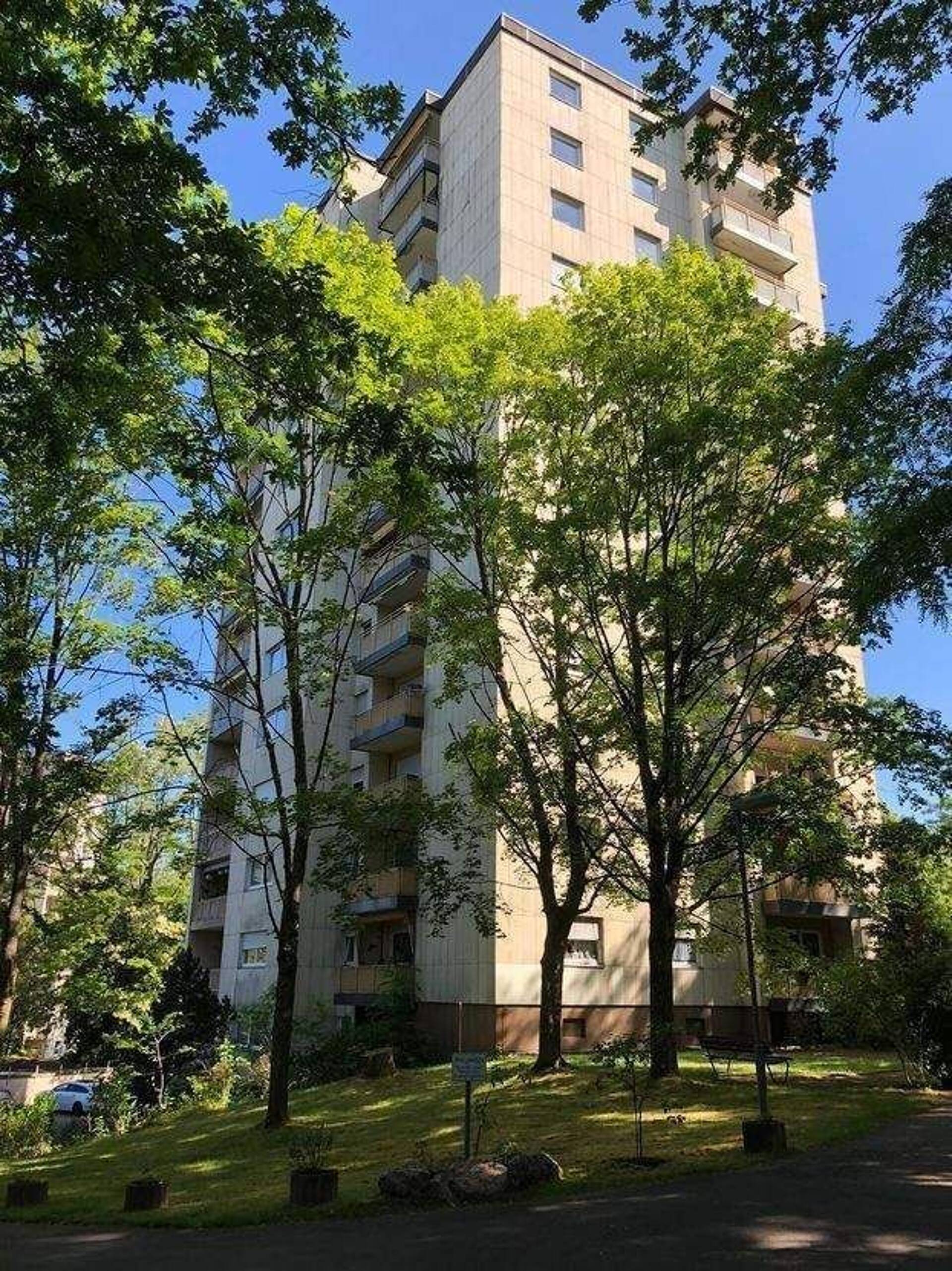 Etagenwohnung in 66386 Sankt Ingbert mit 98 m² kaufen