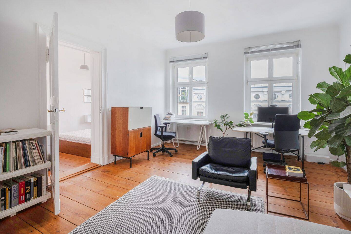 Im Herzen vom begehrten Graefekiez: 2-Zimmer-Altbauwohnung – Berlin – Vorschaubild 2