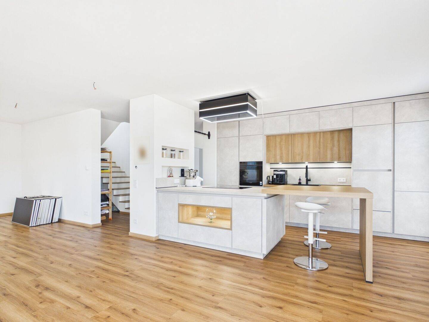 A+ Einfamilienhaus mit großzügigem Platzangebot und Studio mit separatem Eingang - BJ 2025 – Oberthulba – Vorschaubild 2