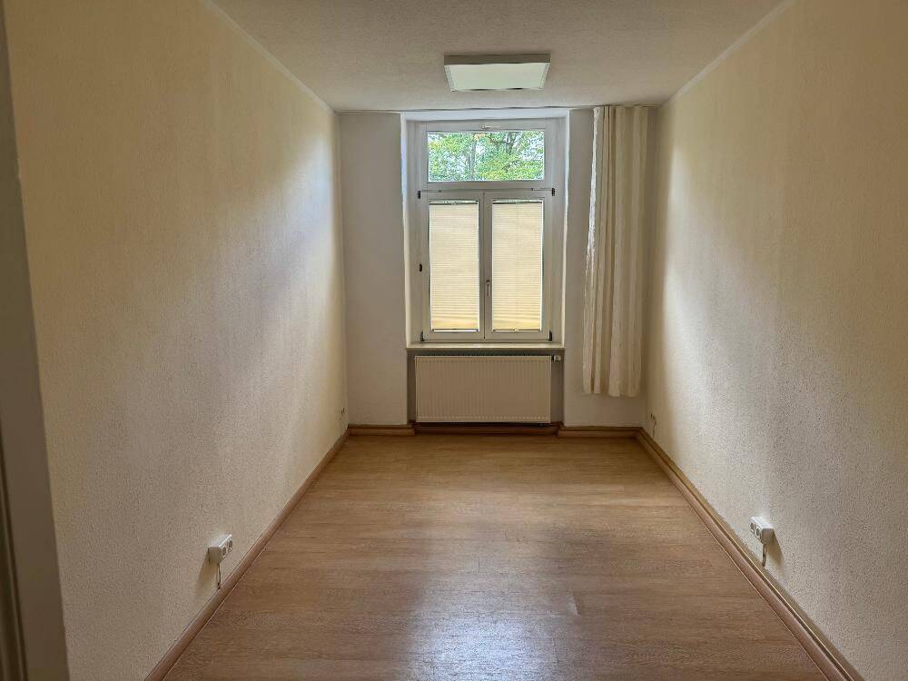 Geräumige 3-Zimmer-Wohnung / Büro mit großem Tageslichtbad – Chemnitz – Vorschaubild 5