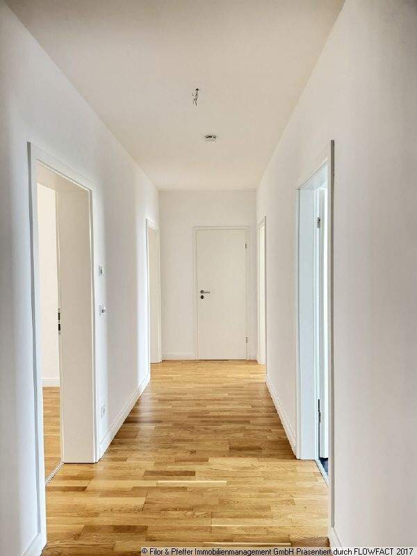 Hochwertige 3-Raum-Wohnung mit Balkon - Aufzug vorhanden!