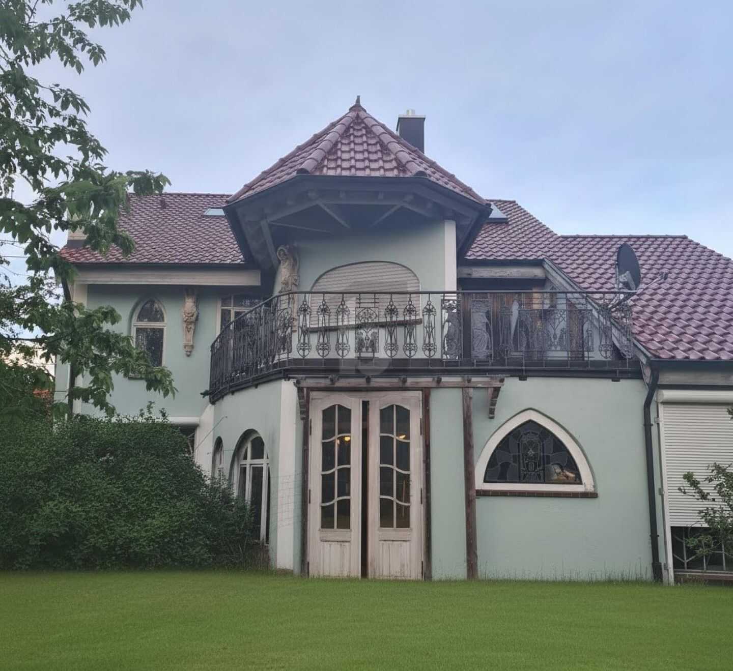 FÜR INVESTOREN: ANWESEN MIT VIEL PLATZ – Aalen – Bild 1 von 5
