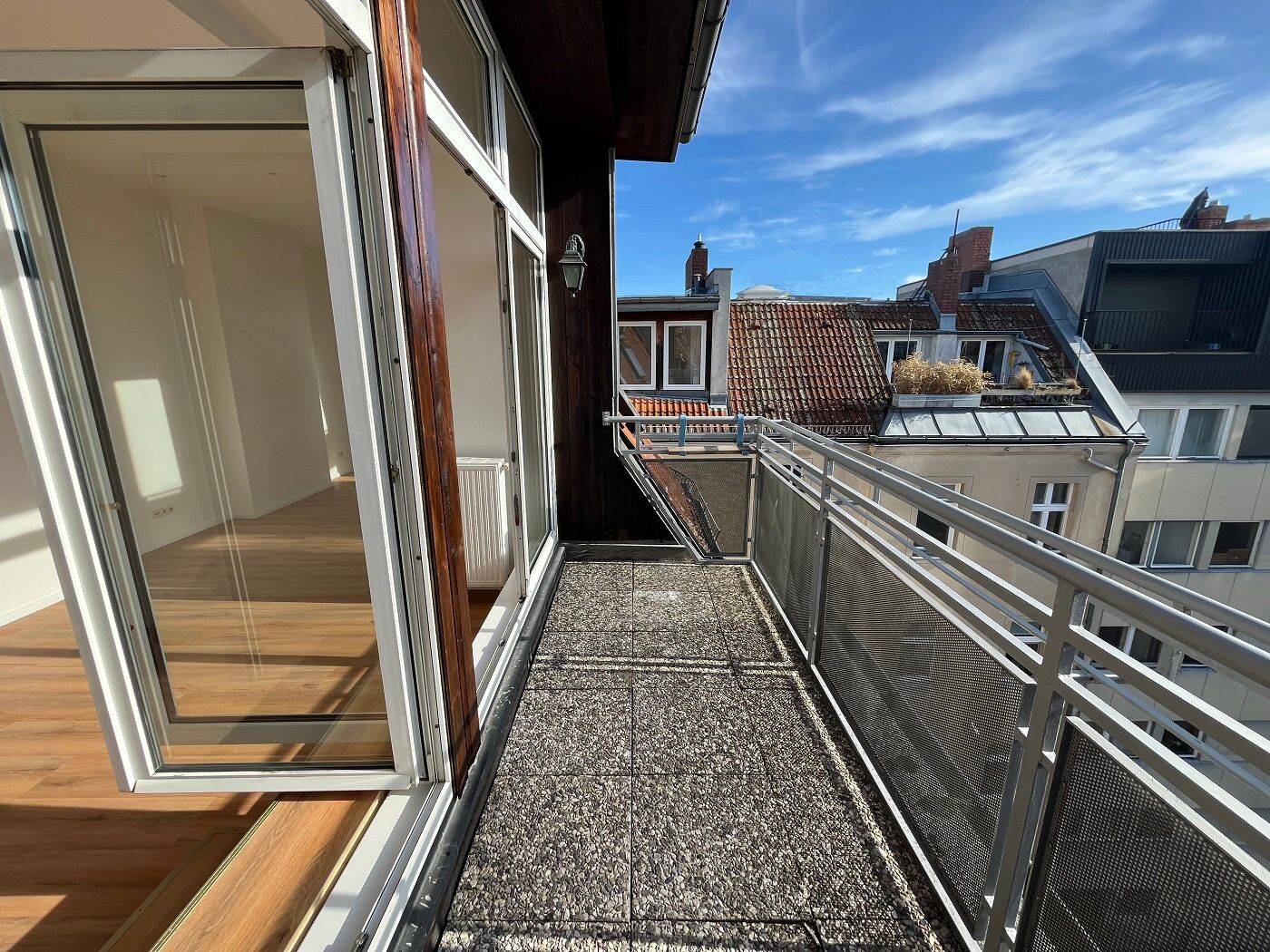 Herrliches, lichtdurchflutetes Dachgeschoss-Loft im legendären Rixdorf in Berlin-Neukölln! – Berlin – Vorschaubild 3